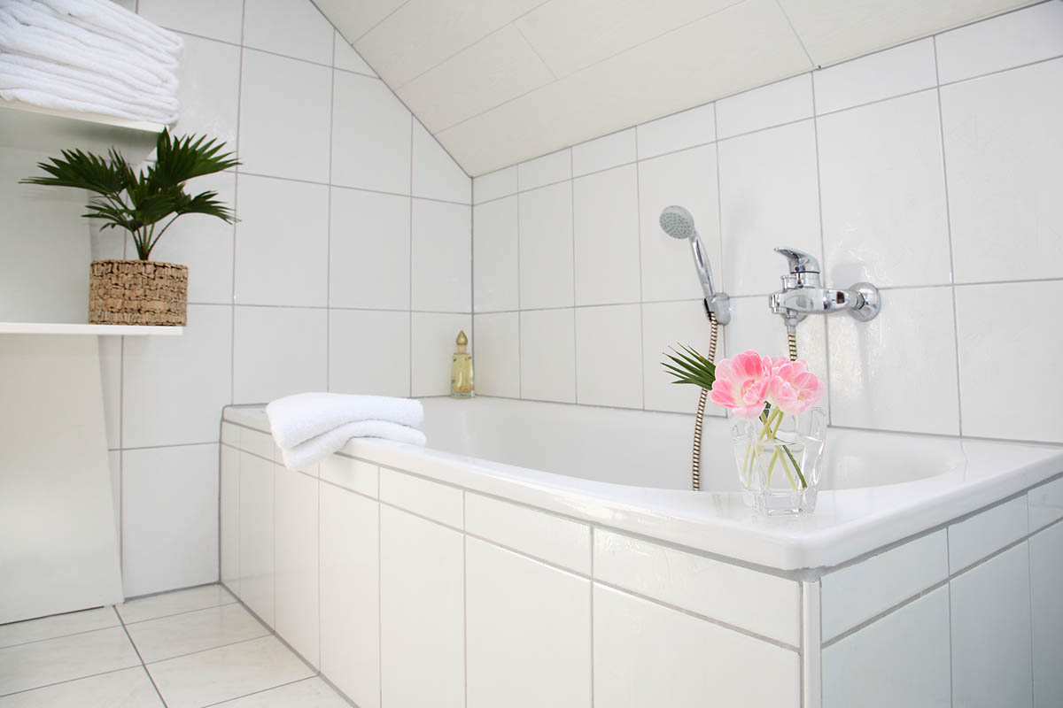 2021年DIY浴室项目的最佳浴缸抛光套件——Bob Vila亚博老虎机网页版- yabet333,亚博网站官网,亚搏娱乐官方网站